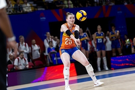 Florien Reesink (#25) of Netherlands seen in action during the preliminary match of FIVB Volleyball Nations League Hong Kong 2023 between Netherlands and Italy at Hong Kong Coliseum. Final score; Netherlands 2:3 Italy.