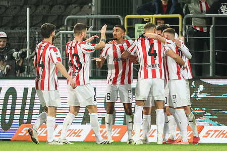 Players of Cracovia Krakow celebrate after scoring a goal during the Polish League PKO BP Ekstraklasa 2025/2026 football match between Cracovia Krakow and Piast Gliwice at Municipal Stadium. Final score; Cracovia Krakow 2:3 Piast Gliwice.