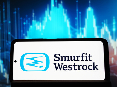 In this photo illustration, the Smurfit Westrock plc logo seen displayed on a smartphone.