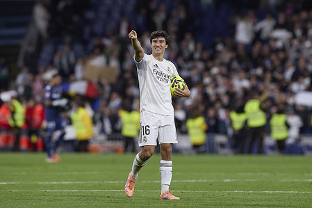 Gonzalo Garcia of Real Madrid CF gestures at the end of the La Liga EA Sports 2025/2026 week 18 football match between Real Madrid CF and Real Betis Balompie at Santiago Bernabeu Stadium. Final score: Real Madrid CF 5:1 Real Betis Balompie.