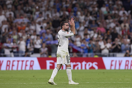Daniel Carvajal of Real Madrid CF greets the fans and leaves the pitch during his final match for Real Madrid CF during the LaLiga EA Sports 2025/2026 week 38 football match between Real Madrid CF and Athletic Club at Santiago Bernabeu stadium. Final score: Real Madrid CF 4:2 Athletic Club