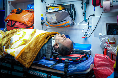 Cumhur Safa (46) is being treated after being rescued from a collapsed building. Turkey experienced the biggest earthquake of this century in the border region with Syria. The earthquake was measured at 7.7 magnitude.