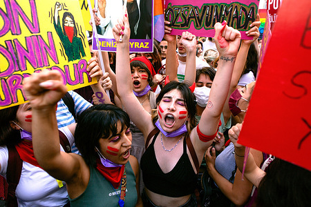 Protesters chant slogans during the demonstration.
Turkey's formal withdrawal from the Istanbul Convention as of July 1, 2021 was protested in Istanbul in the Tunel area, not far from Taksim Square. Istanbul Convention, signed by 45 countries and the European Union, requires the prevention of all kinds of violence against women, protection of victims of violence and punishment of criminals.