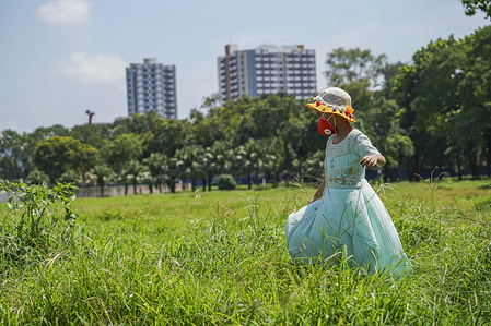 A girl seen playing at the Suhrawardy Udaan park during the COVID-19 pandemic.
Around 71% of the children said they feel isolated and lonely due to school closures and 91% of children and young people are in emotional distress due to the coronavirus pandemic, according to a new survey by World Vision published.