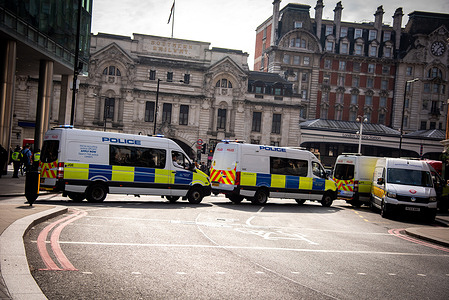 The Metropolitan Police stand on guard during the March Against US-Zionist Terror in London Over 40 organisations joined at the US embassy to stand united to say: Zionists and Yankees Out Of Our Region. We are witnessing a major escalation in US-Zionist terror across the world. In the past few days alone, entire residential buildings and public infrastructure were bombed in Lebanon and the world’s largest gas field was targeted in Iran.