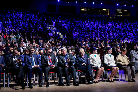Visitors and participants during the Plenary Discussion: World Transport Corridors: Integration and Seamless Logistics. Top transport ministers and senior officials from Russia, China, the UAE, Saudi Arabia, Uzbekistan, and Togo gathered in St. Petersburg for a plenary discussion on the integration of world transport corridors and seamless logistics at the International Transport and Logistics Forum at Expoforum 2026.