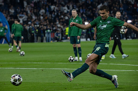 Rodri Hernandez, Manchester City, seen in action during the UEFA Champions League match between Real Madrid and Manchester City played at the Santiago Bernabéu Stadium. Final score: Real Madrid 3 - 0 Manchester City