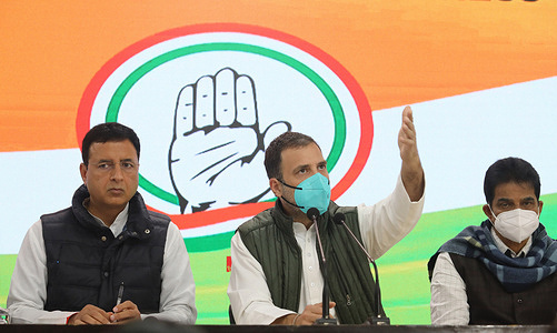 Indian National Congress (opposition party) leader, Rahul Gandhi (C), AICC General Secretary, Randeep Singh Surjewala (L) and K.C. Venugopal (R) seen during a press conference about the issue of new Farmers Laws at All India Congress Committee (AICC) headquarter.
Rahul Gandhi also said ‘I am not scared of Prime Minister Narendra Modi and others, they cannot touch me but they can shoot me. I am patriot and I am more fanatic than them.’
(Rahul Gandhi)