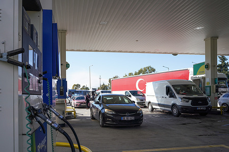 Cars seen queuing to refill gas at a gas station in Adana after the earthquake. Turkey experienced the biggest earthquake of this century in the border region with Syria. The earthquake was measured at 7.7 magnitude.