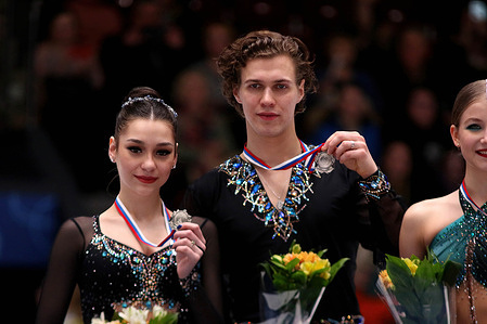 Elizaveta Shanaeva and Pavel Drozd pose with medals at the Award ceremony of the discipline in figure skating, "Dancing on Ice" in the Final of the Grand Prix of Russia in Figure Skating 2023, which took place in St. Petersburg, in the sports complex "Jubilee".