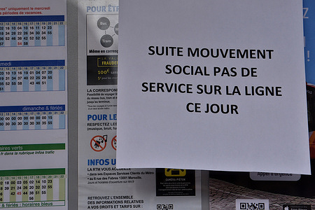 A public transport strike notice is installed by the Régie des Transports Métropolitains (RTM) in a bus shelter. Each demonstration against the pension reform is accompanied by strike movements and in particular in public transport by the Régie des Transports Métropolitains (RTM) in Marseille. The pension reform wanted by the French government would increase the retirement age from 62 to 64 years.