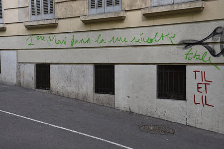 Slogans for the May Day demonstration are tagged in Marseille. On the eve of the May 1 demonstration, slogans are tagged and displayed on the walls of Marseille, encouraging a strong participation in demonstrating for Labor Day.