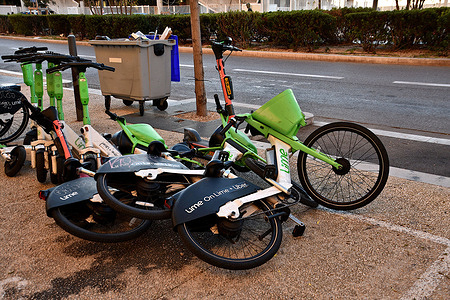Self-service rental bikes from the company Lime (On lime + Uber) on a sidewalk are overturned by the wind. With winds blowing in gusts of more than 110 kilometers/hour, the Mistral swept across Marseille, causing damage.