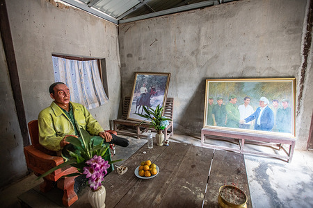 A mock-up of warlord Khun Sa inside the "Parlour" room. "Khun Sa Old Camp", the former northern Thailand base (until 1982) of ethnic Chinese drug lord and warlord "Khun Sa". Khun Sa was known as the "Opium King of the Golden Triangle" and was Southeast Asia’s most wanted and most elusive drug lord for the US government, he was the leader of a 20,000-strong army called the Mong Tai Army (or MTA) and controlled more than 80 percent of Burma's opium production and approximately half of the world's heroin supply. 
He died in October 26, 2007 in Yangon.