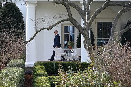 U.S. President Joe Biden exits the Oval Office of the White House and he walks to Marine One for a trip to Leesburg, Virginia. U.S. President Joe Biden departs the South Lawn of the White House in Washington, D.C, United States. Special Counsel Robert Hur announced that there is evidence that U.S. President Joe Biden wilfully retained and disclosed classified materials after his vice presidency but will not be charged. President Joe Biden did not speak to reporters as he departed the White House, Thursday afternoon.