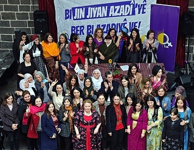 Members of the TJA (Tevgera Jinen Azad) participate in the Kurdish Free Women's Movement press conference. The Kurdish "Free Women's Movement" (Tevgera Jinen Azad) announced its declaration regarding the municipal March elections to be held across Turkey. "We will continue to show that the philosophy of ''women, life, freedom' is the only salvation of all humanity and nature, especially women," the statement was issued in Diyarbakir. The Free Women's Movement (TJA) is supporting the candidates of the Peoples' Equality and Democracy Party (DEM Party) in the municipal elections.