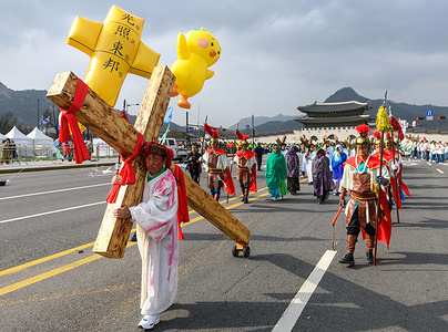 South Korea's Christian devotees re-enact Christ's Crucifixion during the 2024 Easter Parade at Gwanghwamun Square in Seoul. Easter is a Christian festival and cultural holiday celebrating the resurrection from the dead depicted in the New Testament, taking place on the third day of Jesus' burial after being crucified by the Romans in Calvary.