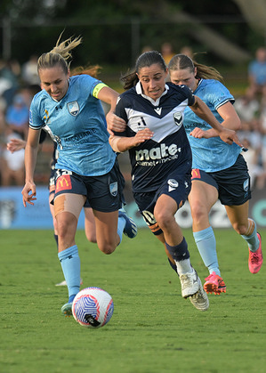 Mackenzie Jade Hawkesby (L) of Sydney FC and Alexandra Carla Chidiac (R) of Melbourne Victory FC is seen in action during the Liberty A-League 2023-24 season round 22 match between Sydney FC and Melbourne Victory held at the Leichhardt Oval. Final score Sydney FC 0:4 Melbourne Victory FC.