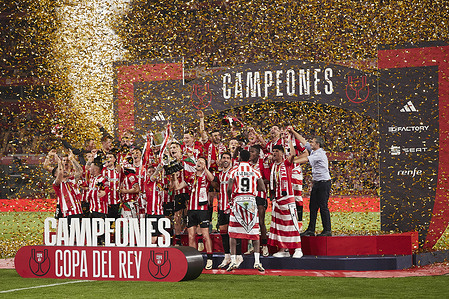 Athletic Club players celebrate their victory at the end of the 2024 Copa del Rey final between Athletic Club and Mallorca at Estadio La Cartuja de Sevilla. Final scores; Athletic Club 1:1 Mallorca. (Penalties: 4:2)