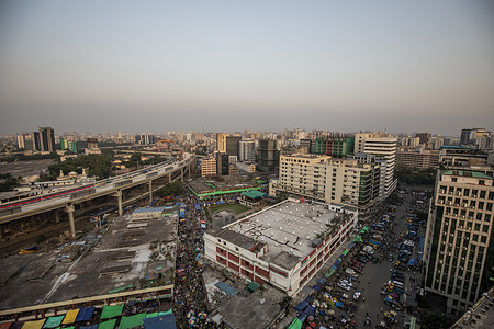 View of the Kawran Bazar area in Dhaka city.