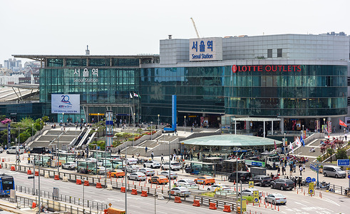 A general view of Seoul Station in Seoul. Seoul Station is a major railway station in Seoul, the capital of South Korea. The station is served by the Korail Intercity Lines and the commuter trains of the Seoul Metropolitan Subway.