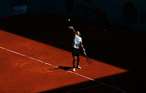 Dennis Shapovalov of Canada serve against Milos Raonic of Canada in their third round match during day six of the Mutua Madrid Open tennis tournament at the Caja Magica.
(Final Score: Denis Shapovalov wins 6-4, 6-4)