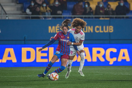 Leila Ouahabi (L) of FC Barcelona and Vicky Lopez (R) of Madrid CFF are seen in action during the Primera Iberdrola match between FC Barcelona Femeni and Madrid CFF at Johan Cruyff Stadium.Final score; FC Barcelona Femeni 7:0 Madrid CFF