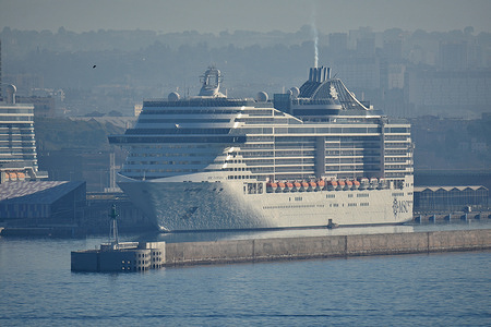 A view of the MSC Fantasia cruise ship docked during a fine particulate pollution alert.
Fine particle pollution is a health concern as it contains pollutants that will cause short-term health effects in your eyes, nose, throat, and lungs. It could also trigger existing respiratory diseases. The alert was released on January 14, 2022, in Bouches-du-Rhône and continued to January 15, 2022.